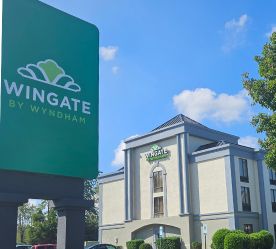 Wingate hotel exterior