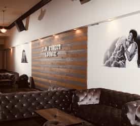 wall decor and seating