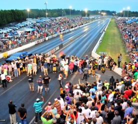 fans on racetrack
